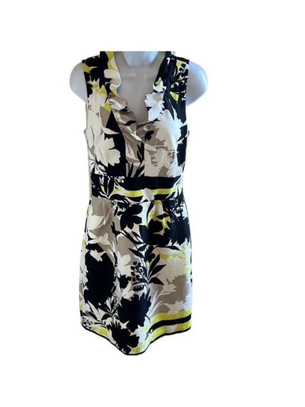 Rabbit Rabbit Rabbit floral dress sz 10 beautiful print with black, white, green